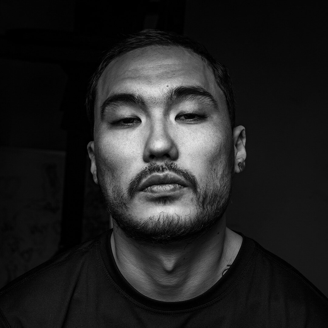 Рэпер казах скриптонит. Адиль жалелов 2020. Cali рэпер казахстанский. Адиль жалелов. Адиль скриптонит.