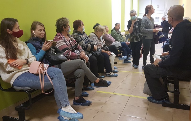 Меня чуть не побили в очереди в поликлинике3