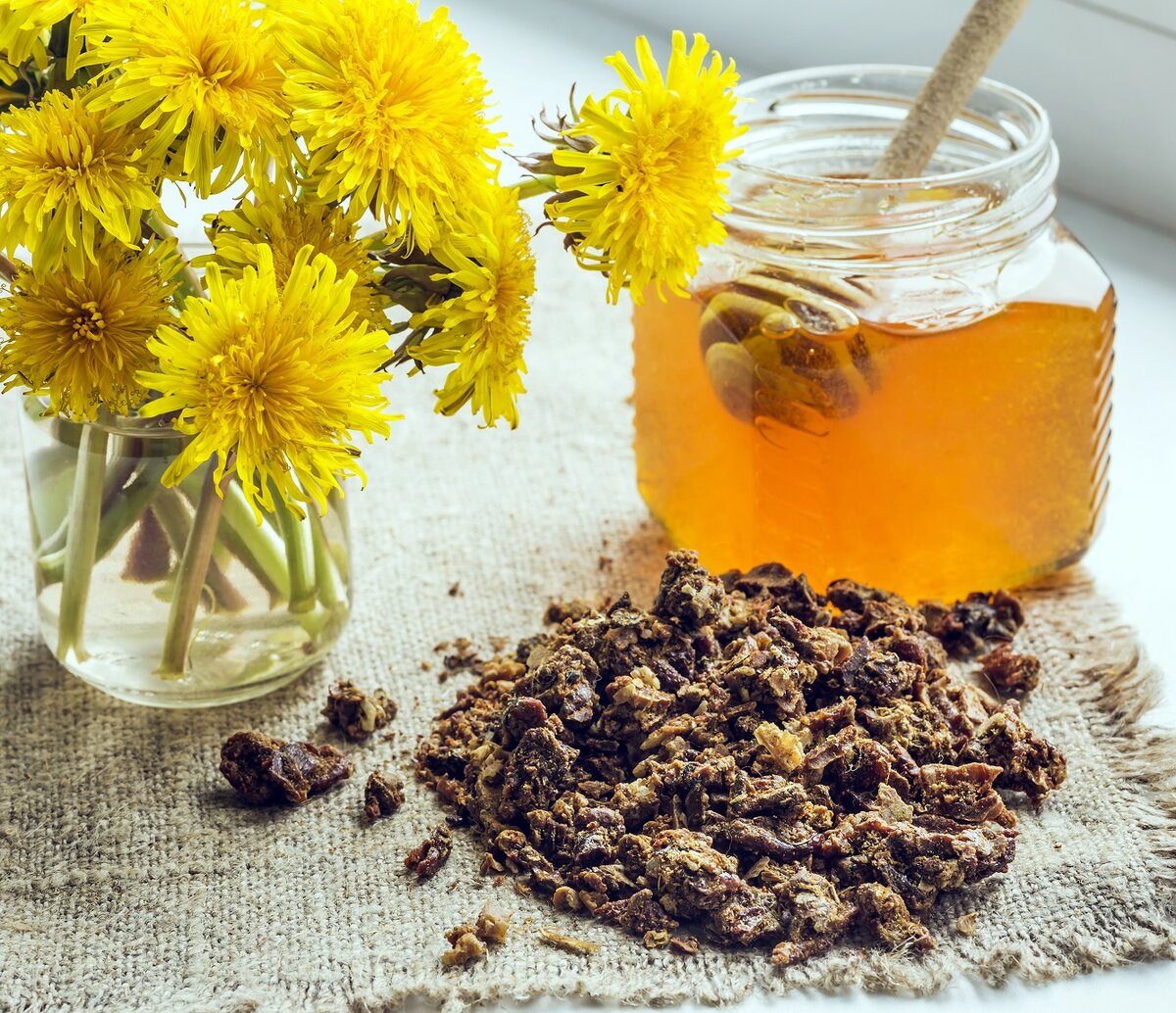 Мед и прополис