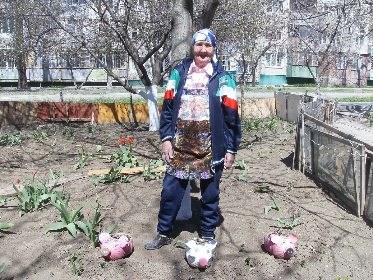 На таких, как баба Поля, держится Россия-матушка