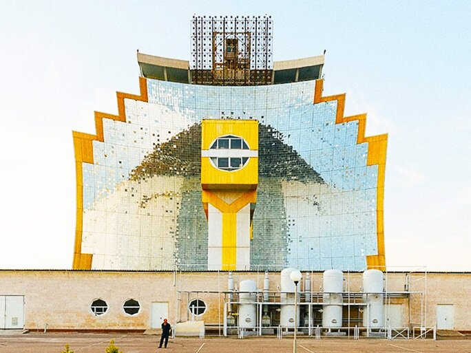 Гелиокомплекс "Солнце" на территории Узбекистана