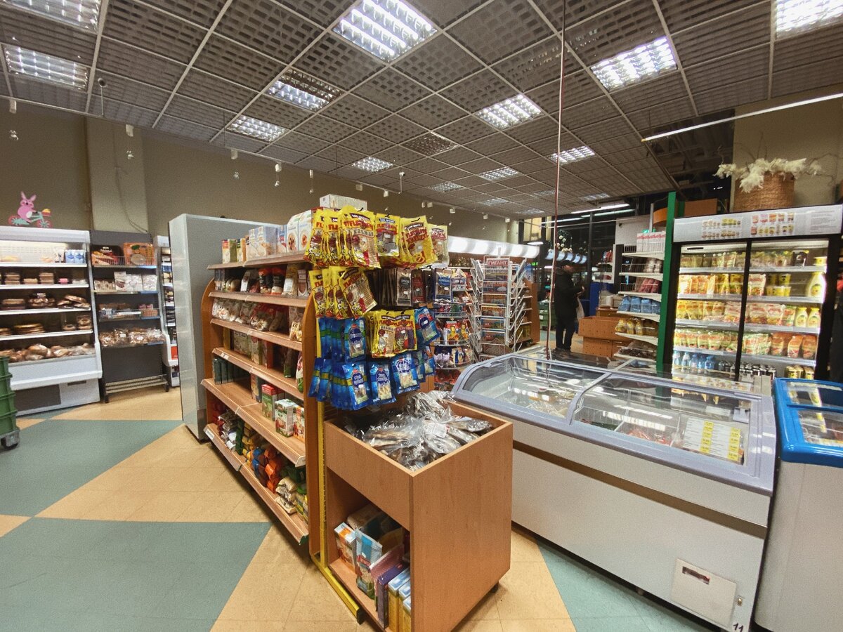 Сам магазин не очень большой. Знаю, что Калинка в районе Тиккурила побольше этой, но я там никогда не была