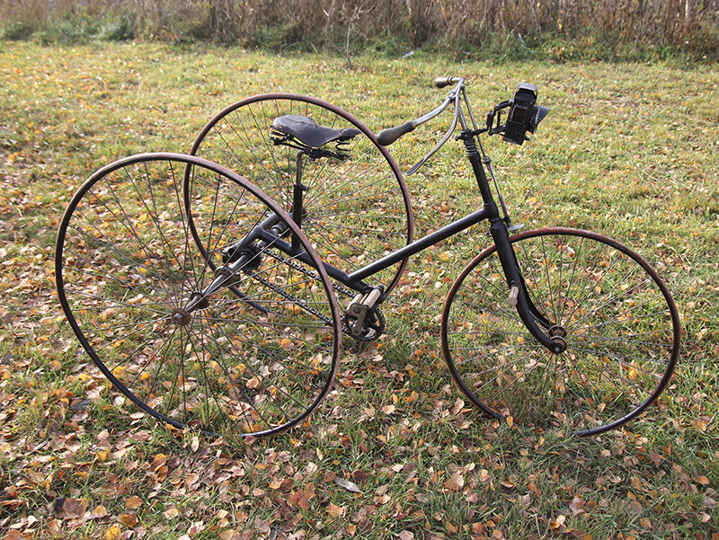 Французский трицикл Clement модели Cripper tricycle 1889 года из коллекции Веломузея Андрея Мятиева.