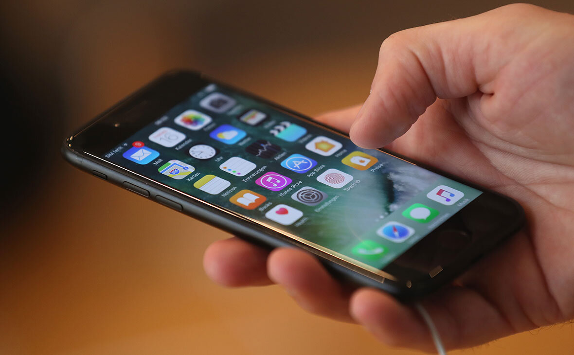 Apple iPhone 7 (Фото: Sean Gallup / Getty Images) 