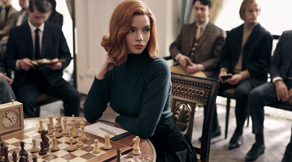 Кадр сериала "Ход королевой".