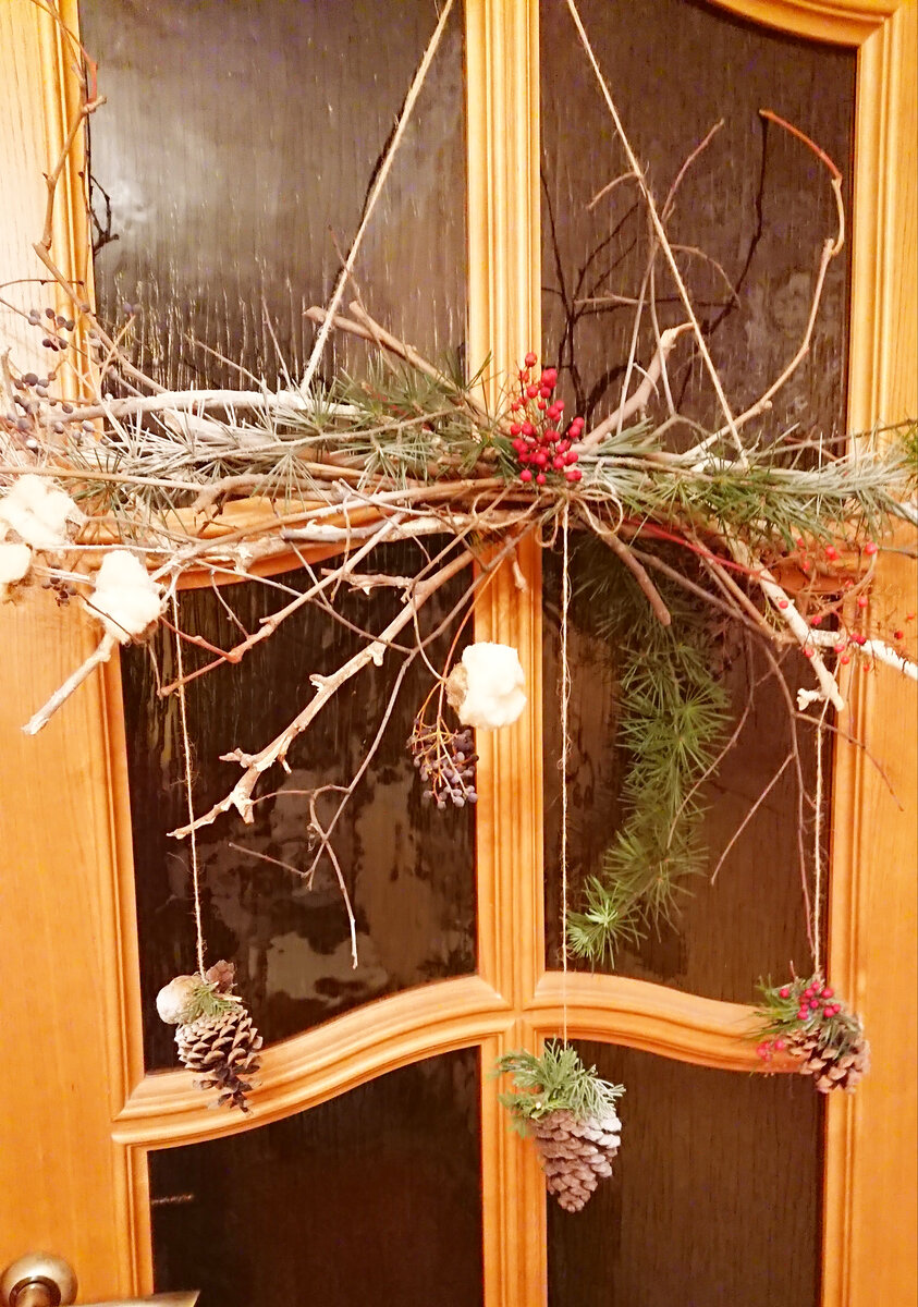 Украсьте вашу люстру, стену, окно, дверной проем 😉🌲