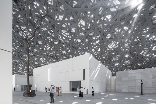 Лувр Абу-Даби в Абу-Даби, ОАЭ (2017, Ж.Нувель) 
