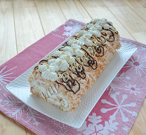 Меренговый рулет Пина-Колада