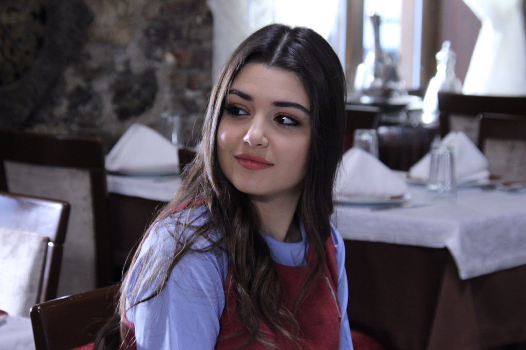 ханде эрчел в сериале королек птичка певчая. королёк птичка певчая сериал 2013 ханде эрчел. ханде эрчел в сериале королек птичка певчая. ханде сорал королек птичка. ханде сорал королек птичка.