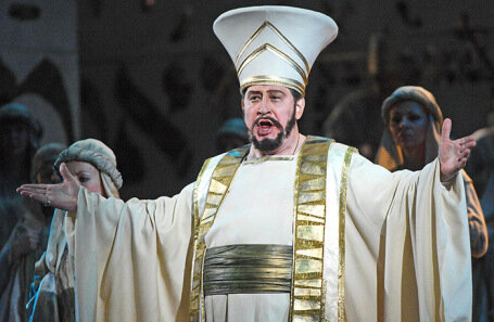 Его прах будет захоронен в России в соответствии с его волей

