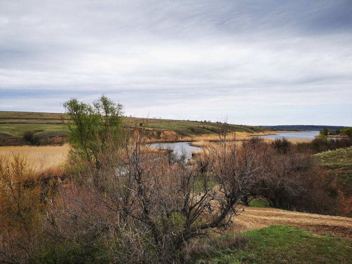 Горный Балыклей размечает петли среди холмов
