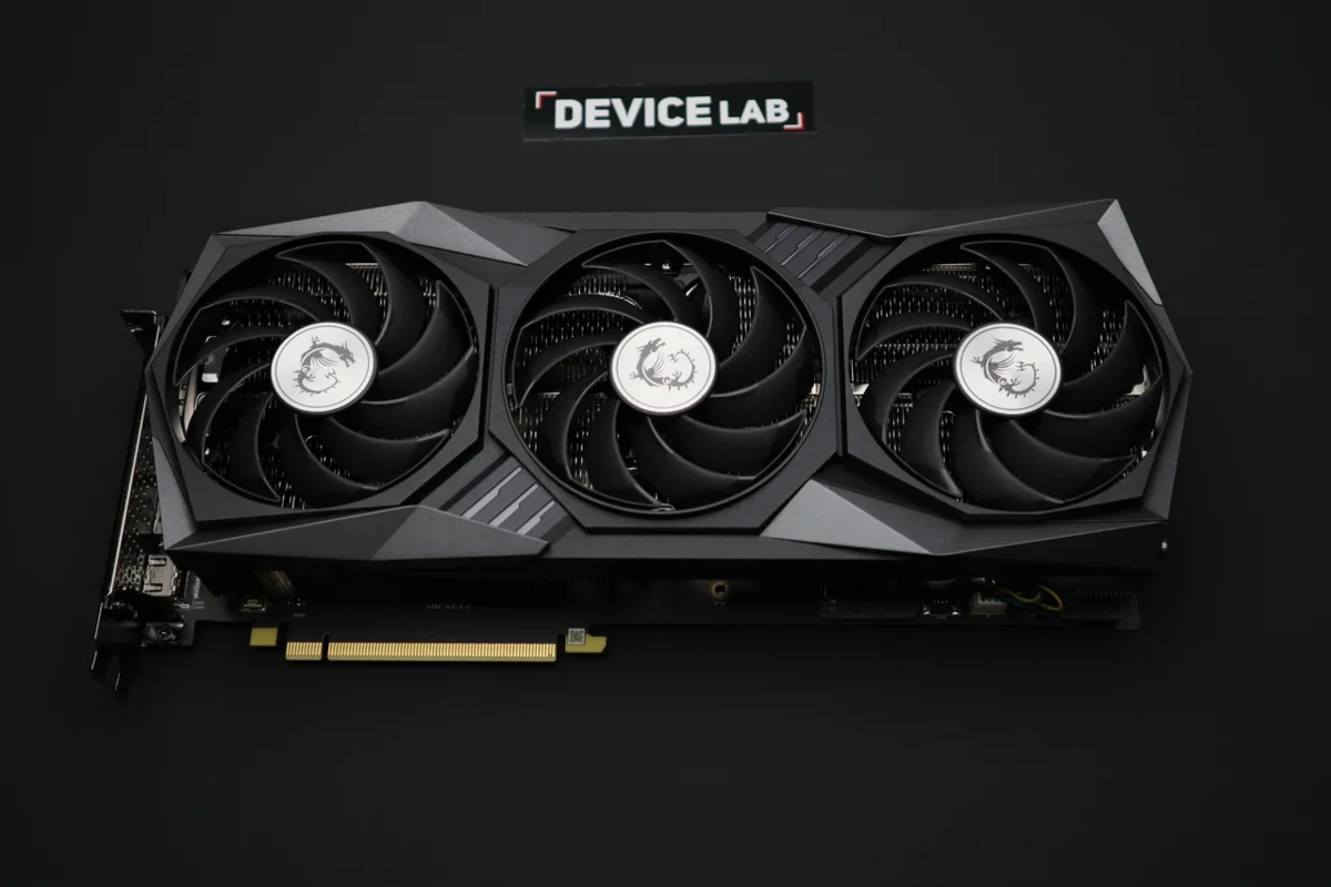 Rtx 3060 gaming x. RTX 3070 12gb. RTX 3090 vs 3060. RX 6700 vs RTX 3070. RTX 3090 Gold.