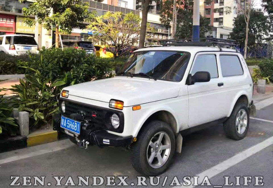 Необычную Lada 4x4 заметили в Китае - Российская газета