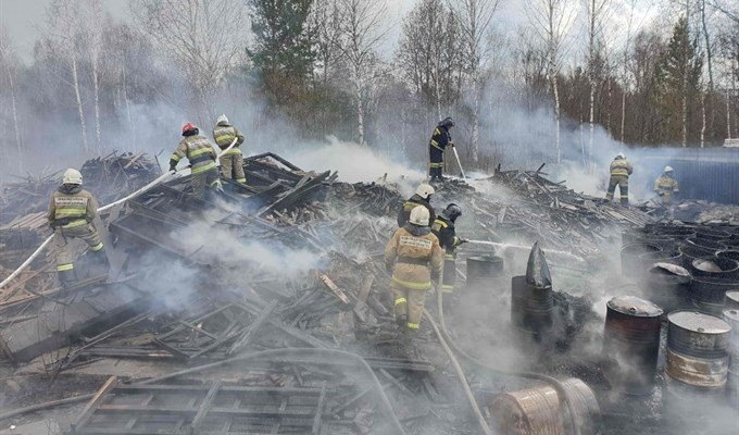 Пожар мог перекинуться на лес