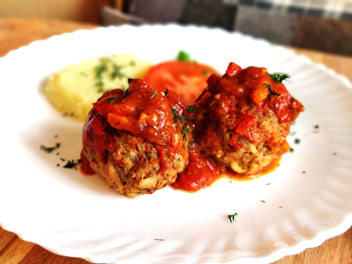 Тефтели в томатном соусе