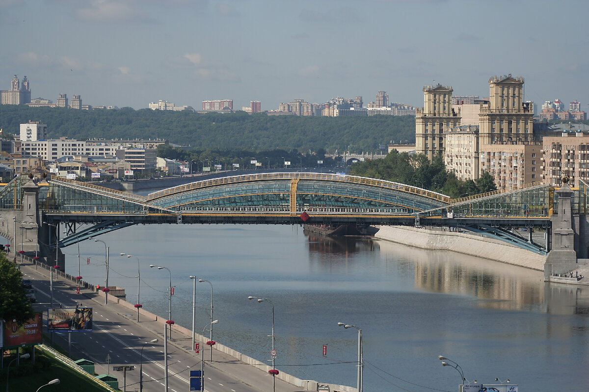 Набережная мост