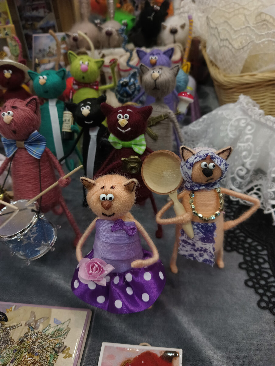 Позабавила кошка со сковородкой)))