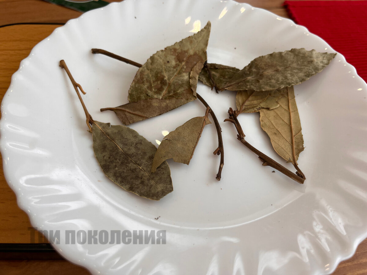 Купила две упаковки лаврового листа. Как нас по мелочам обманывают ...