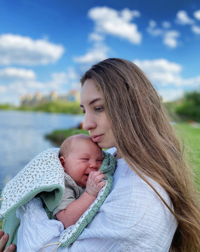 можно ли в церковь с месячными крестить ребенка