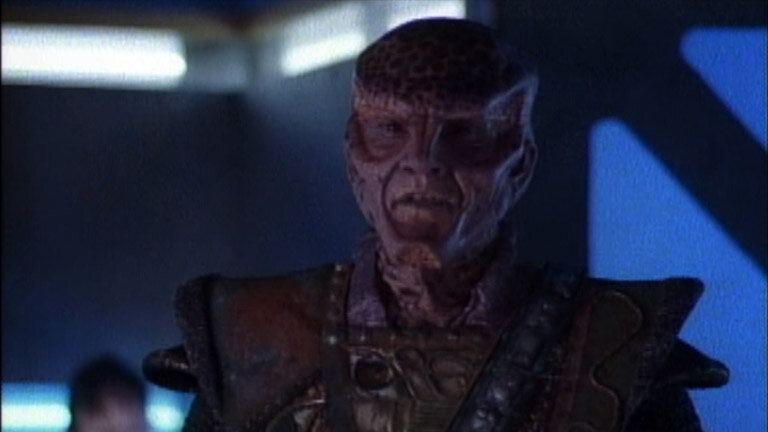 Посол Нарна Г'Кар, пилотная серия «Вавилона-5».