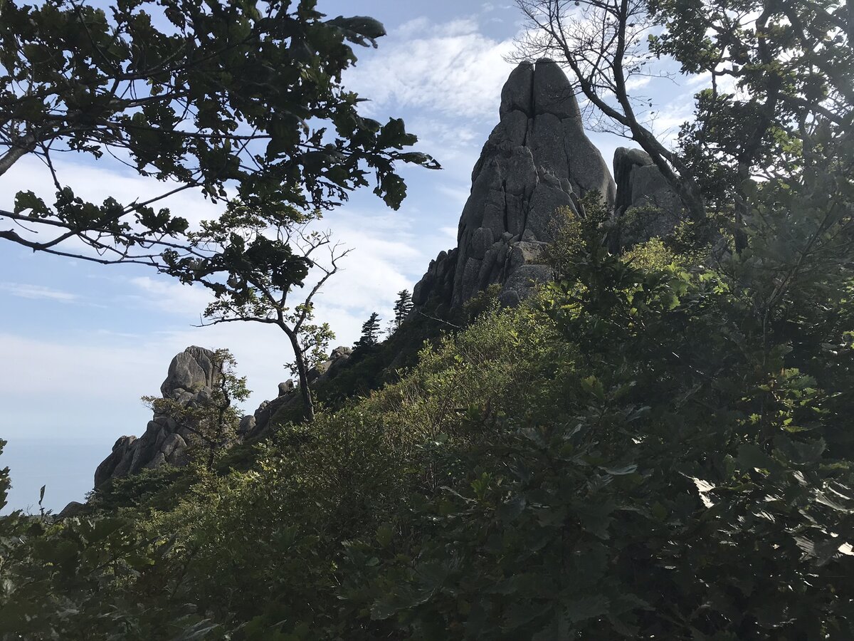 Чёртов палец или Замок? Какое название вам больше нравится?