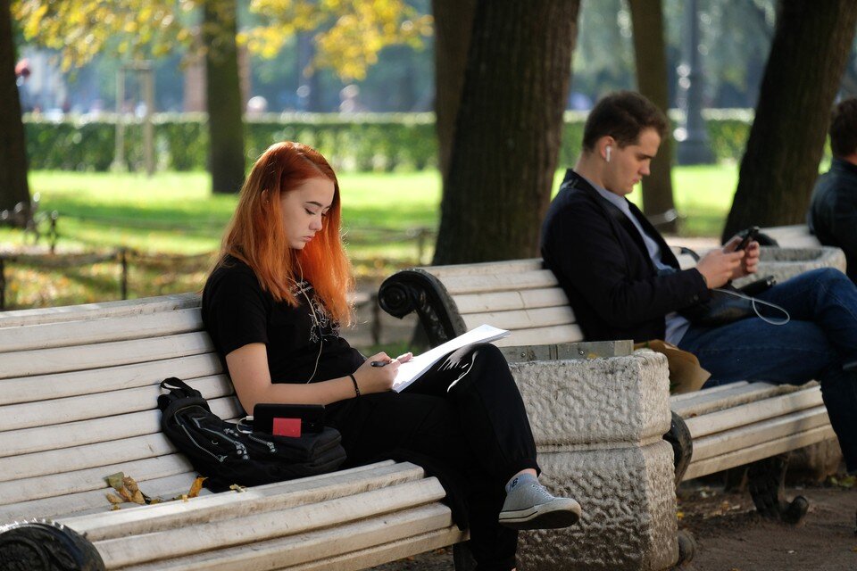     Бабье лето придет в Петербург 9 сентября Артем КИЛЬКИН (архив)