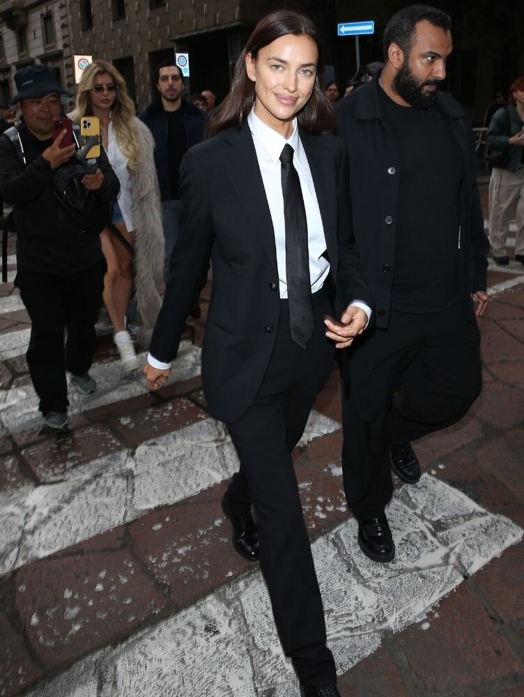    Ирина Шейк на показе Giorgio ArmaniLegion-Media