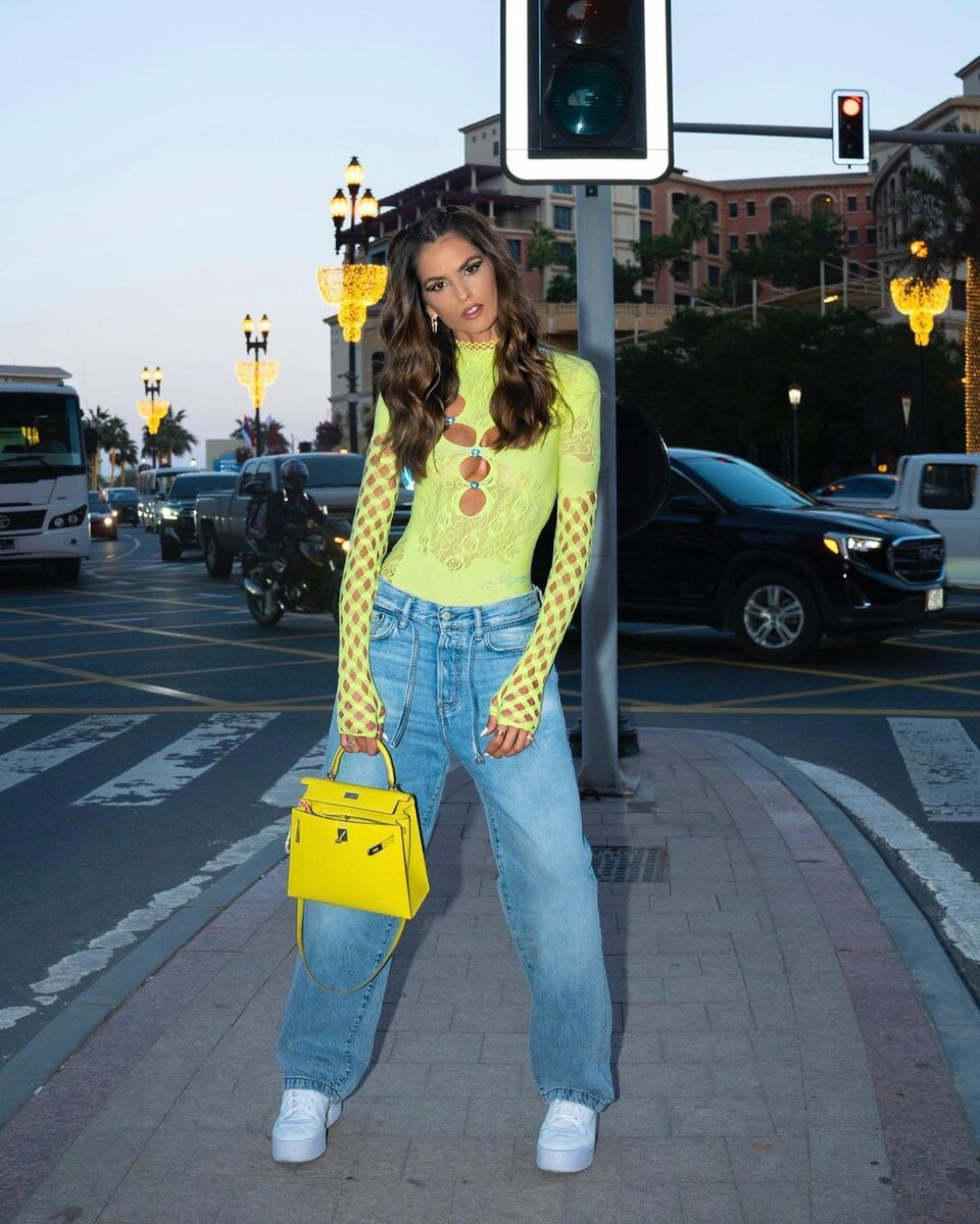     Изабель Гулар