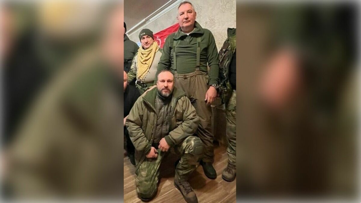     В Ростове умер военнослужащий Александр Шемякин, пострадавший вместе с Дмитрием Рогозиным при обстреле ресторана «Шеш-беш» в ДНР, печальную новость сообщили в своем Telegram-канале бывший глава «Роскосмоса».