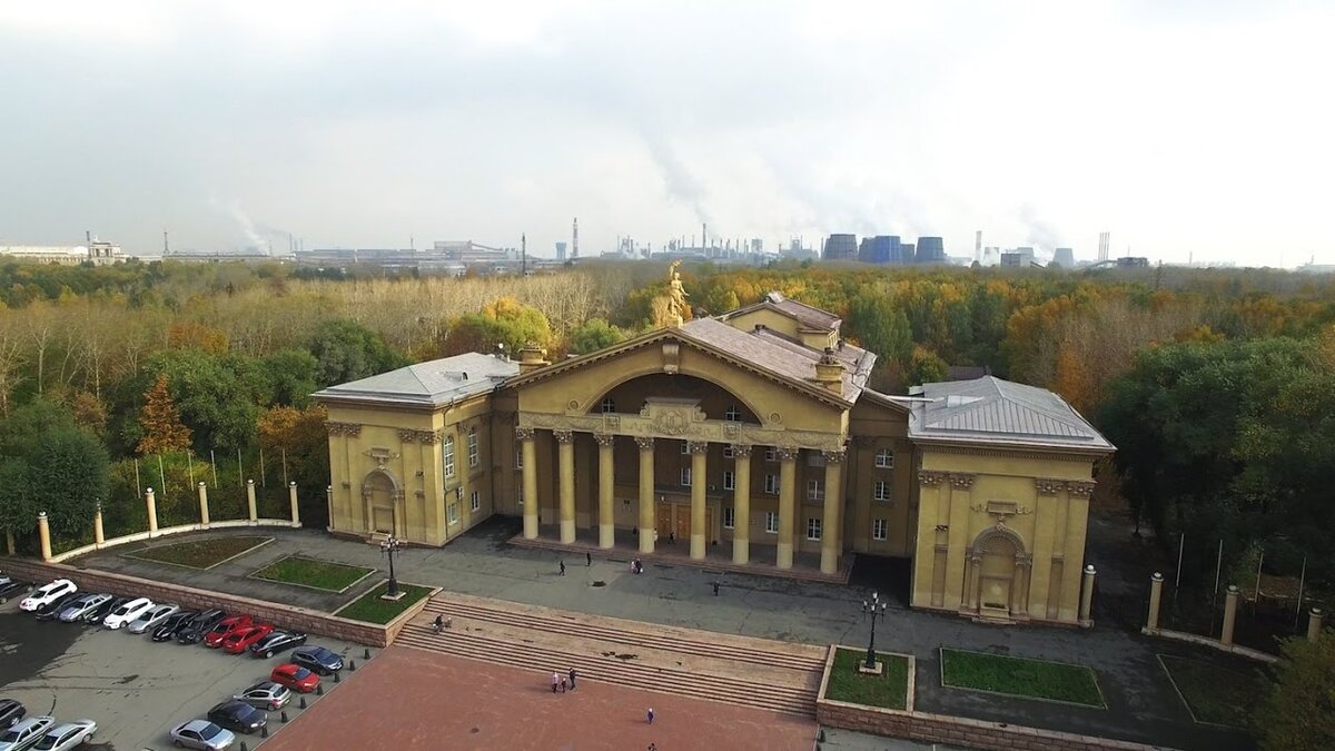 Дворец чмк