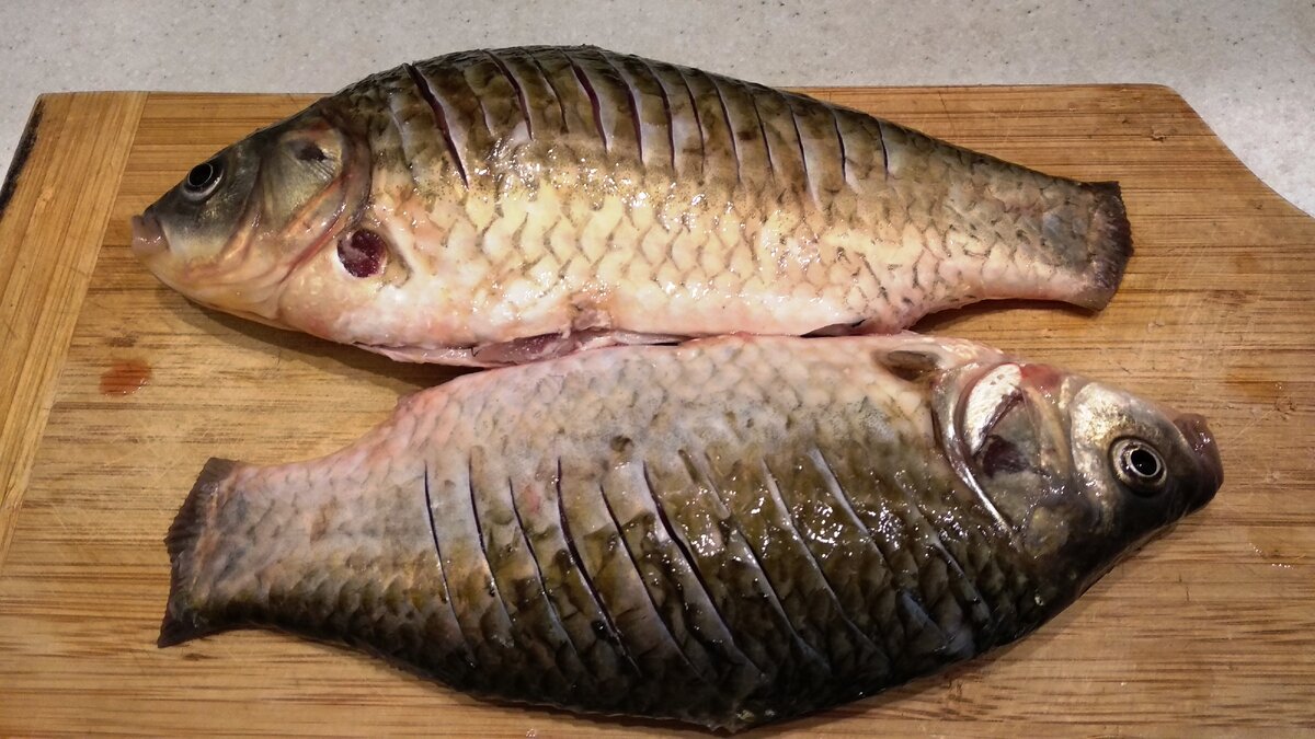 Чистим и делаем надрезы на ребрах