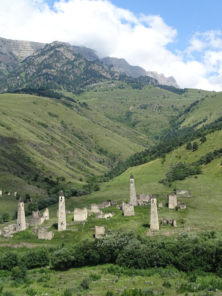 Ингушетия. Таргим. Фотография Александра Сахарова.