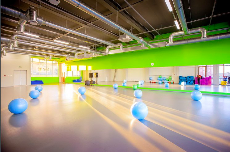 Фитнес хаус санкт петербург групповые занятия. Алекс фитнес Кудрово. Alex Fitness Кудрово бассейн. Бассейн Кудрово. Фитнес Хаус Кудрово.