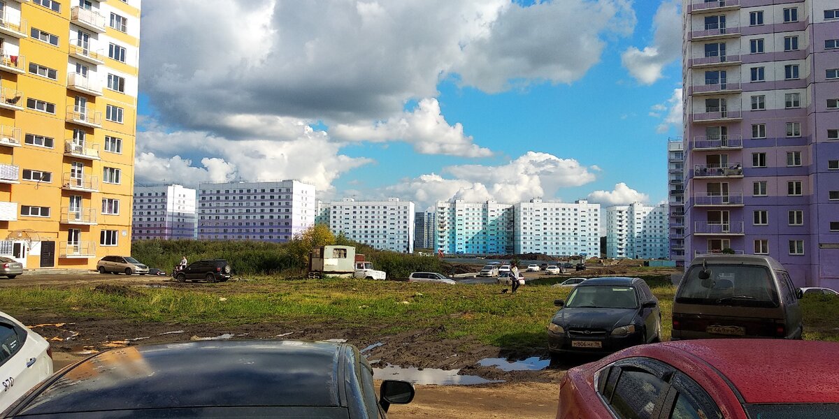 Дворовая территория, сентябрь 2020.