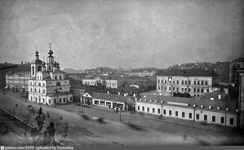 Церковь Параскевы Пятницы в Охотном ряду, 1920-1928.