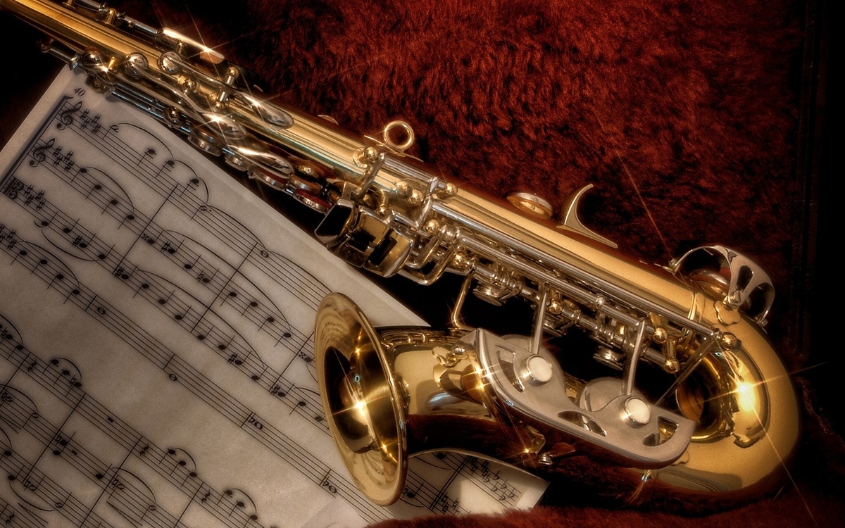 Саксофон. Картинка взята из источника: http://sosbs.ru/upload/iblock/5d3/5d3a4d770f1e02c3663ff21f64791c29.jpg.