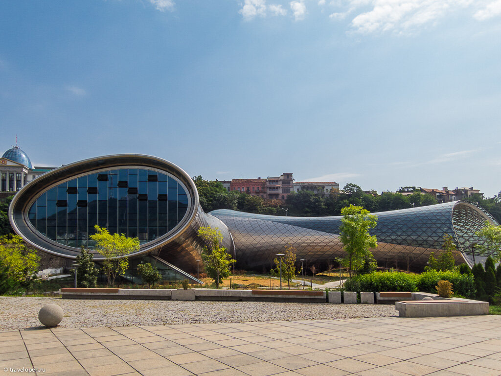 Современный концертный зал