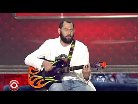 Семен Слепаков - "Купи *овно". Скрин с ролика на youtube.
