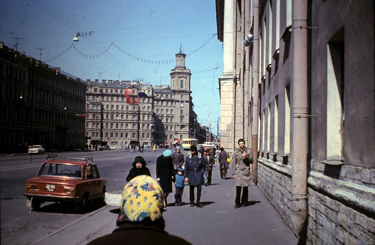 Измайловский проспект. Ленинград Измайловский проспект. Невский проспект 1981. Ленинград 1979. Ленинград 80 годы Измайловский проспект.