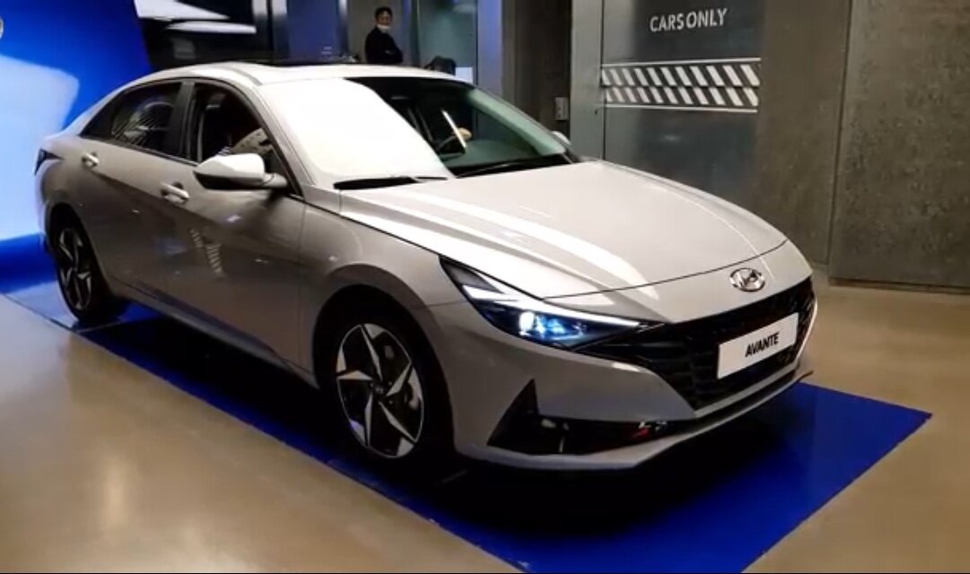 Hyundai Elantra 2021