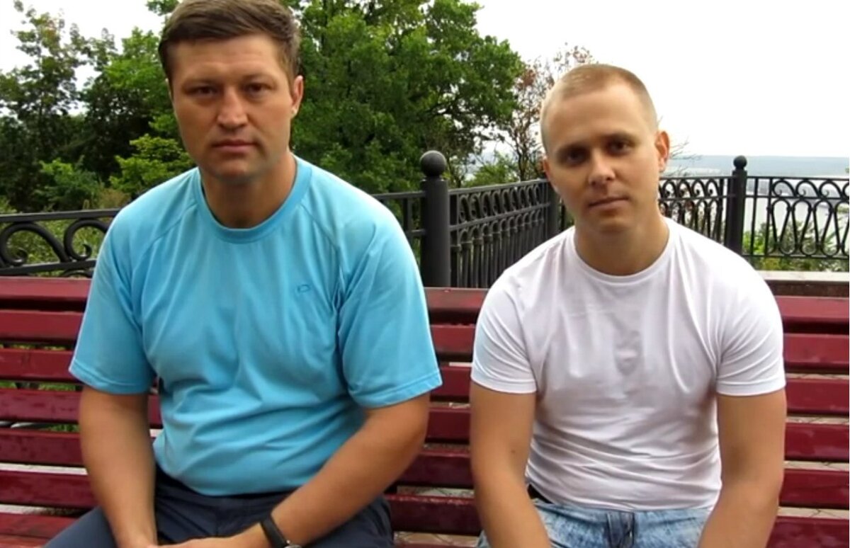 Во время интервью с призёром Олимпийских игр Алексеем Лезиным, который за время любительской карьеры встречался с обоими братьями Кличко, Сашей Поветкиным.