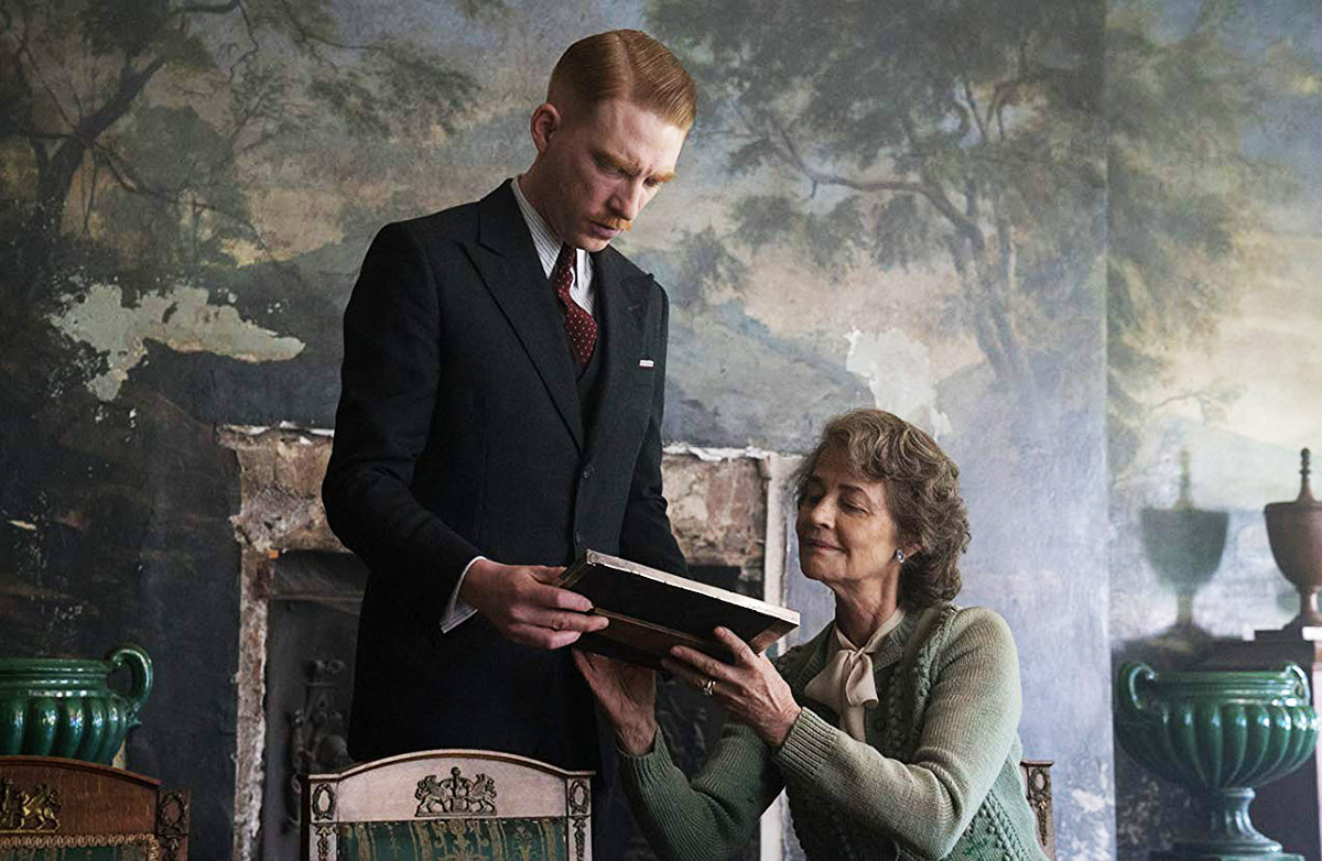 Кадр из фильма "Новорождённый"