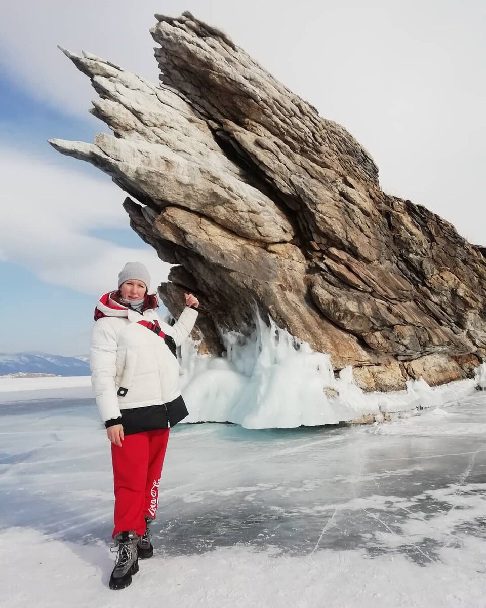 Остров, выплескиваюшийся из Байкала. В чем его загадка?