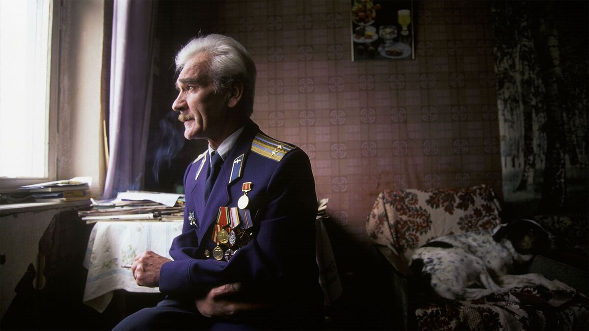 Военная выправка, аккуратность и дисциплина были пронесены Станиславом Евграфовичем через всю жизнь.