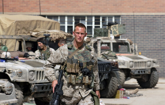 кадр из "Поколения убйиц"