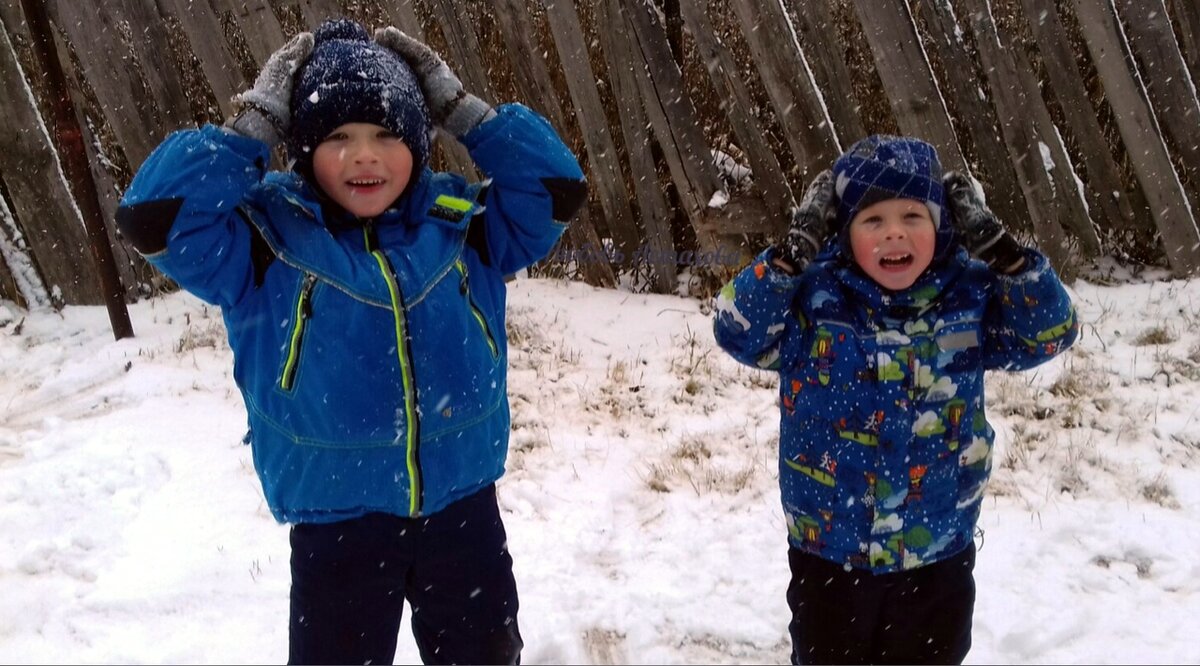 Не всё что мы почерпнули из опыта своей семьи, можно передавать своим детям и внукам. Многие убеждения давно устарели и несут больше вреда, чем пользы. Поэтому прежде чем что-то запретить своим детям, нужно подумать о том, может пора разрешить это делать себе?