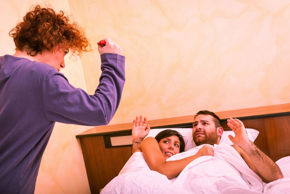 пойман во время измены- фото взято из открытых источников