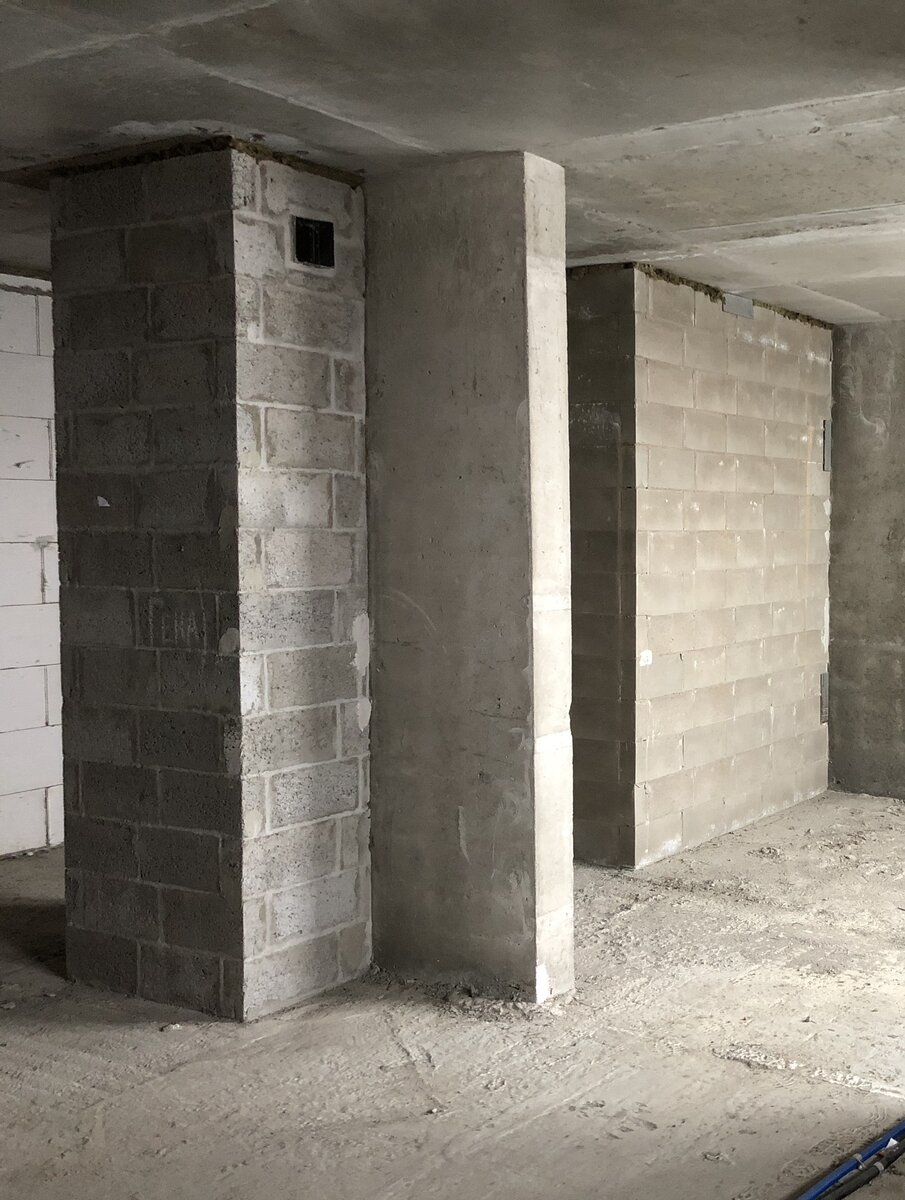  На данном фото вентиляция находится внутри шахты, сделан только вывод из её стены.                                                                                                                             Данная фотография взята из открытых источников и применена исключительно в ознакомительных целях.