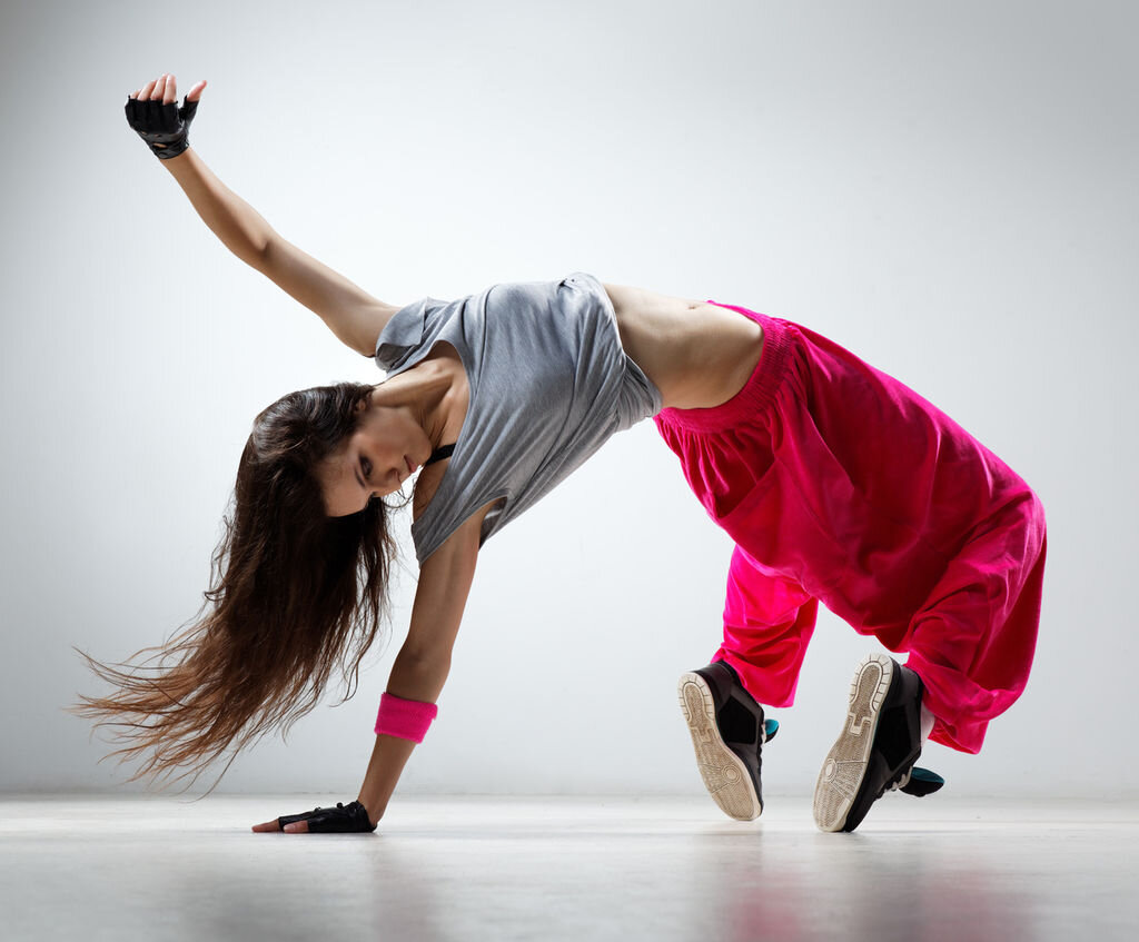 Zhurek dance. Танцующая девушка. Современные танцы. Девушка в движении. Танцы хип хоп