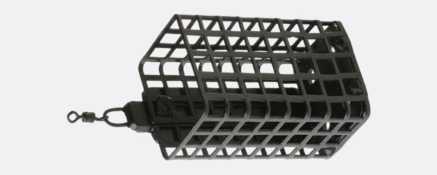 Закормочная кормушка для стоячего водоема, также можно использовать кормушку круглой формы.